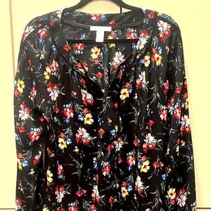 White House Black Market blouse EUC